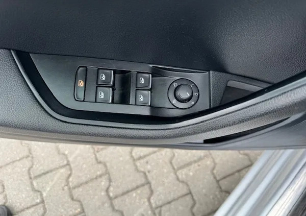 Skoda Superb cena 64249 przebieg: 173000, rok produkcji 2015 z Gdańsk małe 232